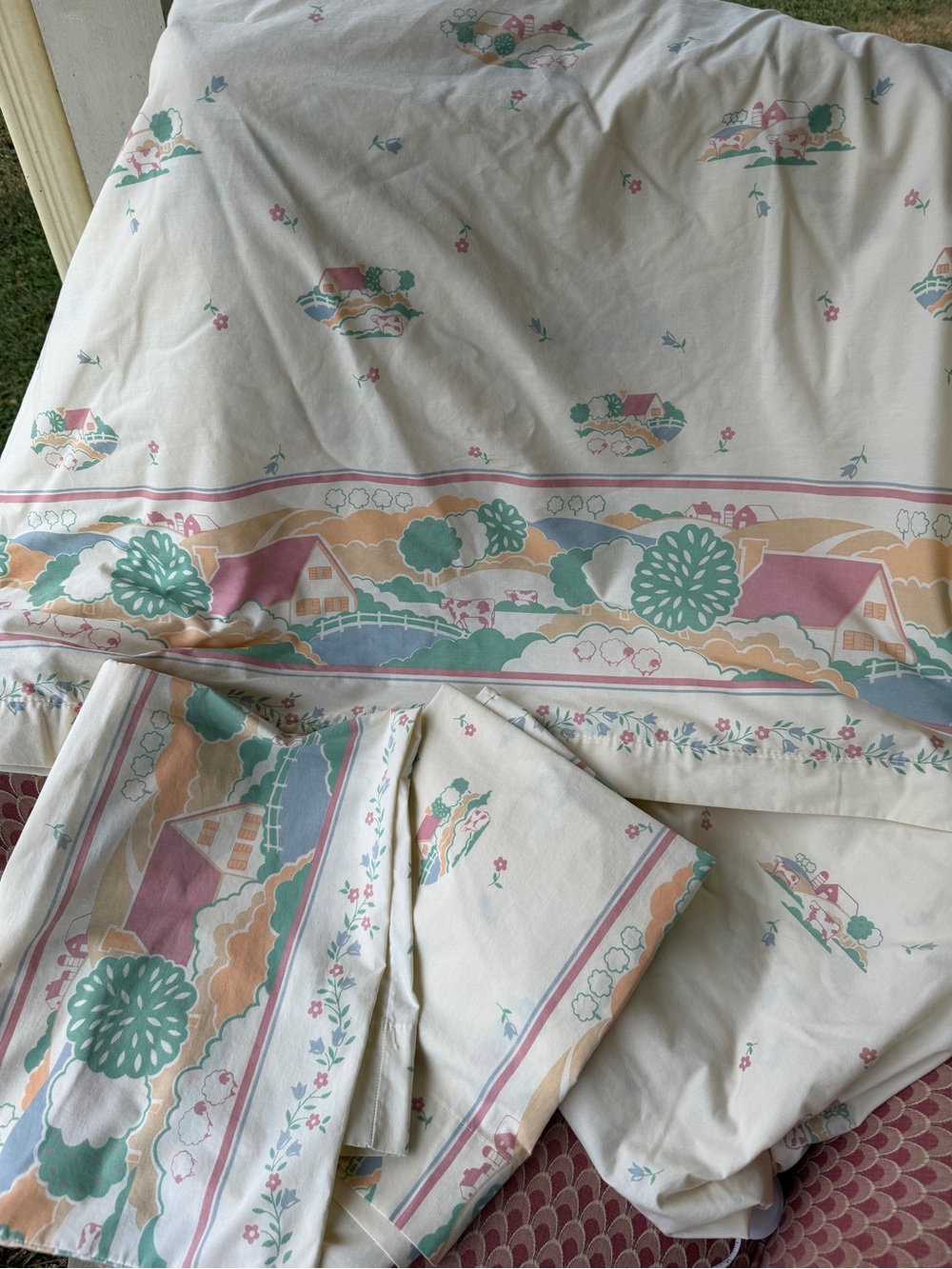Vintage cottagecore country farmhouse, duck, goose, cow full sheet set
